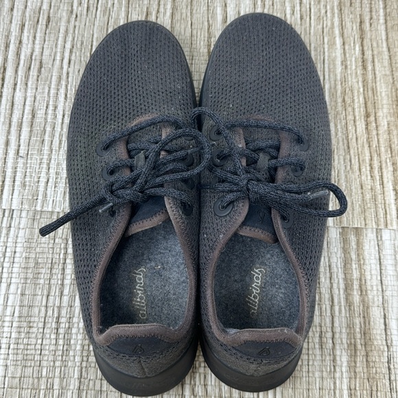Allbirds Shoes - Picture 4 of 11